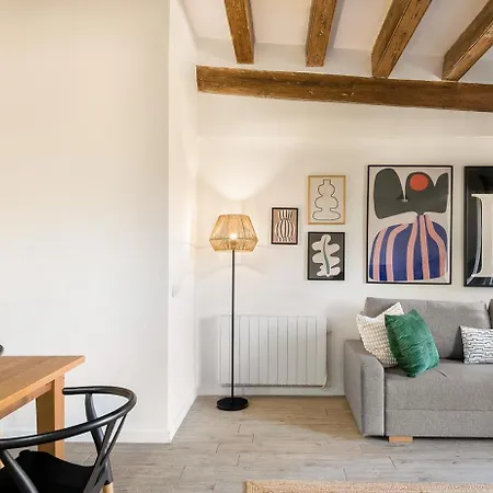 Lovely Flat At Sagrada Familia-2